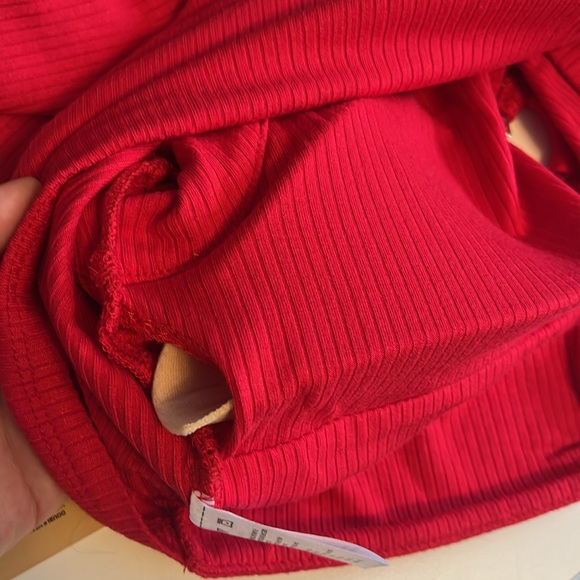 Red Long Sleeve Crop Top with Built In Cups - Picture 7 of 8